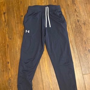 Under Armour mens size medium athletic joggers